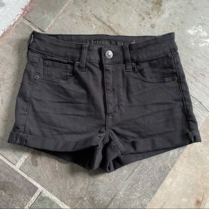 Size 6 American Eagle hi-rise shortie